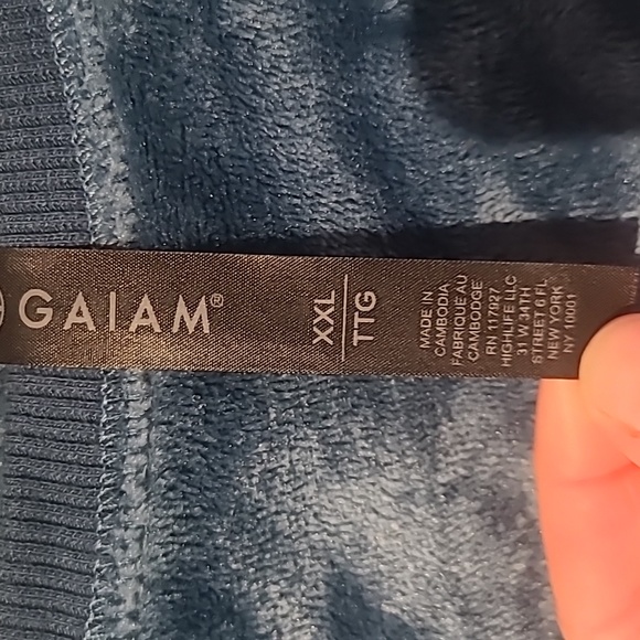 SOFTEST FUZZY Sweater - Picture 2 of 4